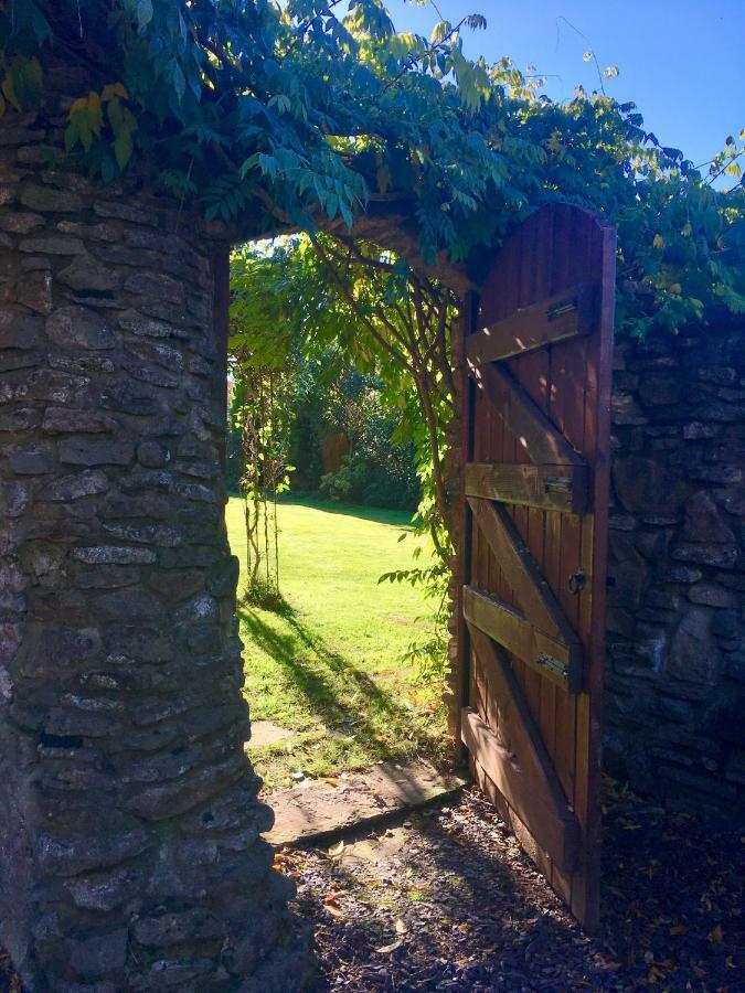 Ty Carreg Fach Staycation Cottage Cardiff Exterior photo